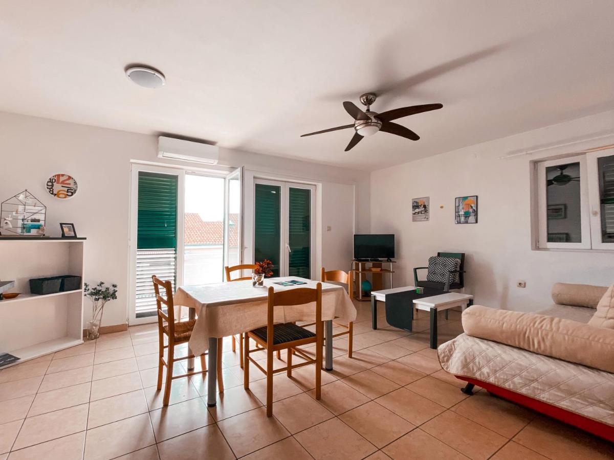 Sali Modern Seaview Apartment Eksteriør bilde